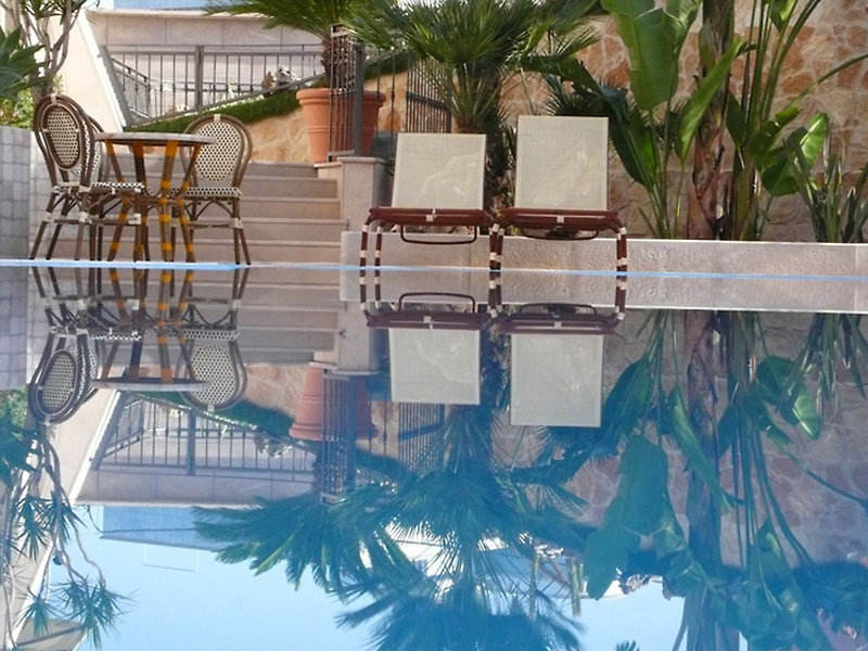 albatres palace hotel