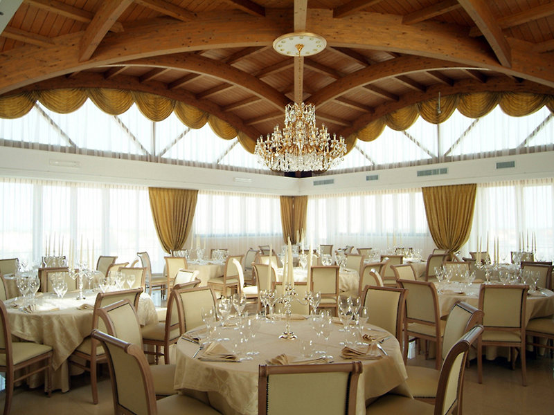 albatres palace hotel