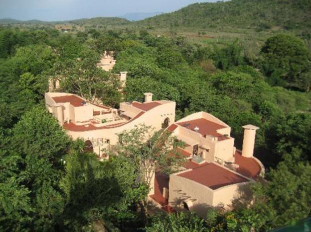 country club wildlife resort