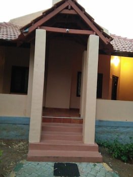 country club wildlife resort