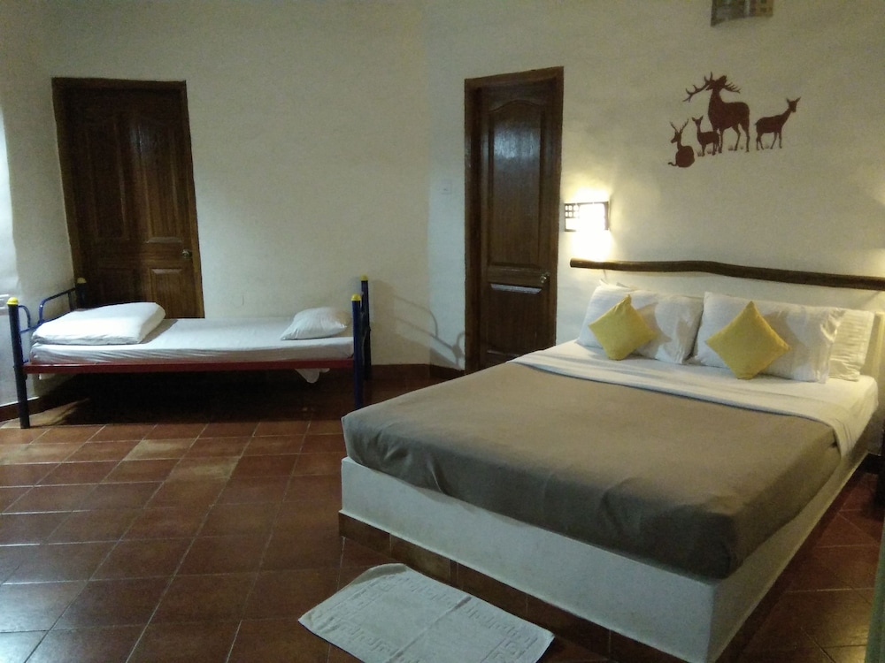 Country Club Wildlife Resort,Gundlupet>>Bandipur,3.5 star