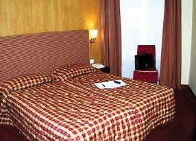 hotel adonis pelinor