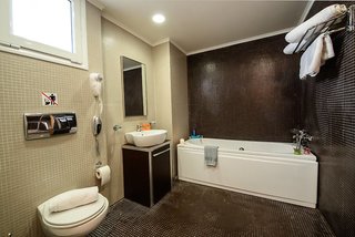 anavadia hotel
