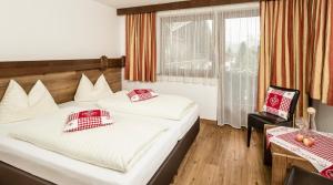 Hotel Standlhof Zillertal,Finsing>>Austrian Alps,3 star