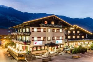 Hotel Standlhof Zillertal,Finsing>>Austrian Alps,3 star