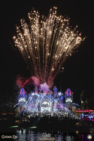 cratos premium hotel