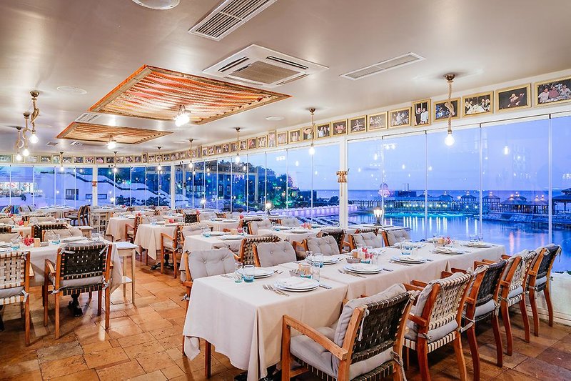 cratos premium hotel