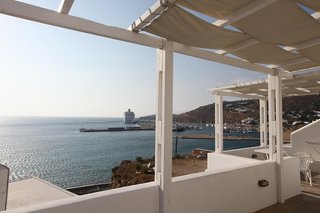 avra mykonos