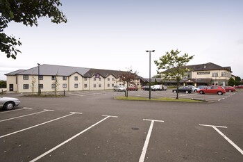 premier inn glasgow motherwell