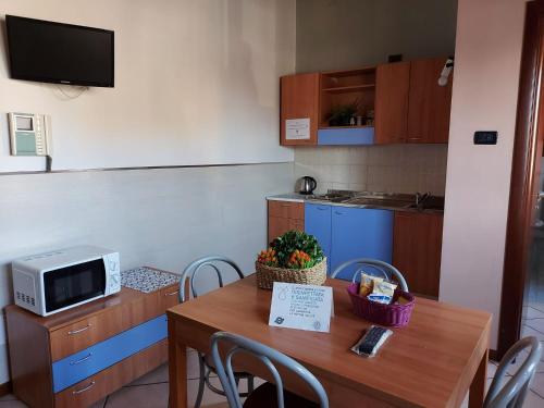 bnbook expo residence rho