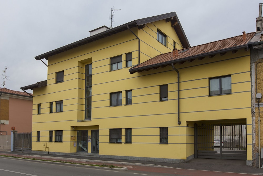 bnbook expo residence rho