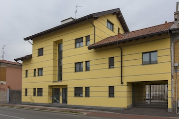 bnbook expo residence rho