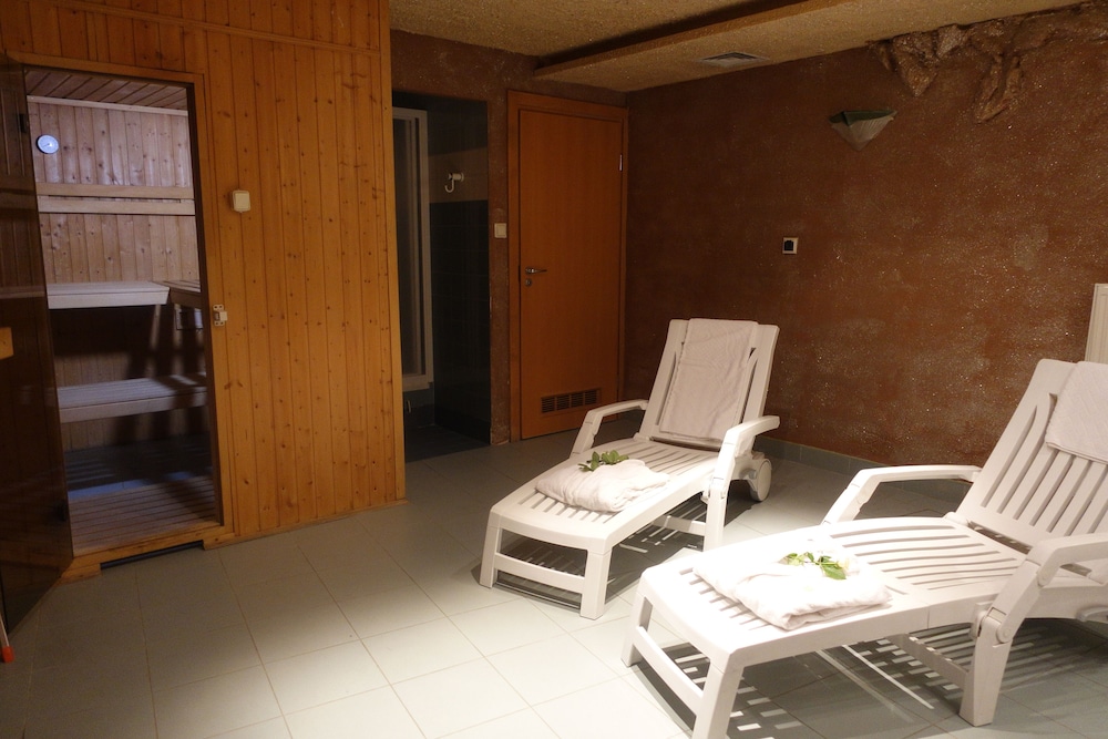 hotel nafta krosno