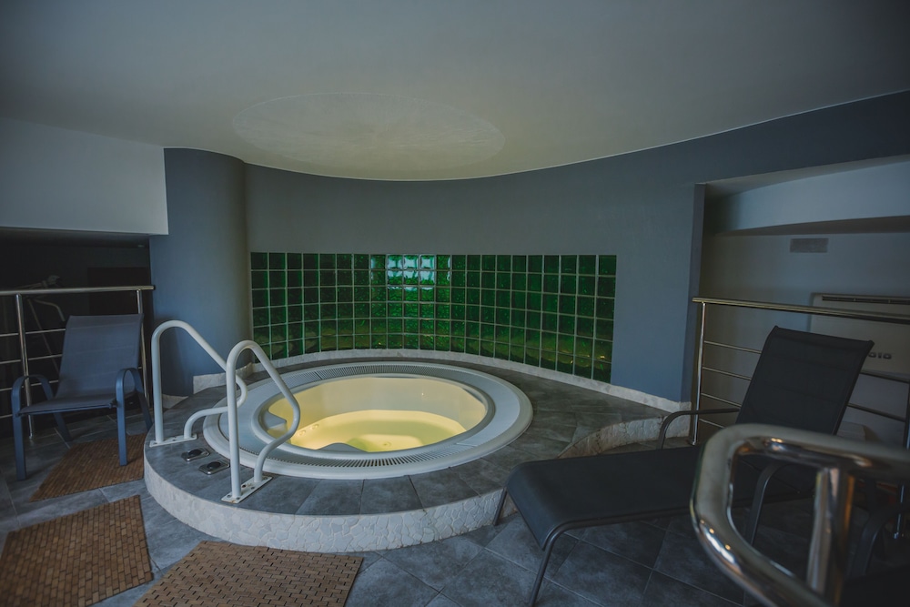 hotel nafta krosno