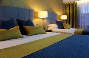 downings bay hotel