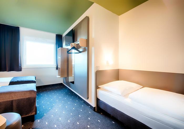 bandb hotel baden airpark