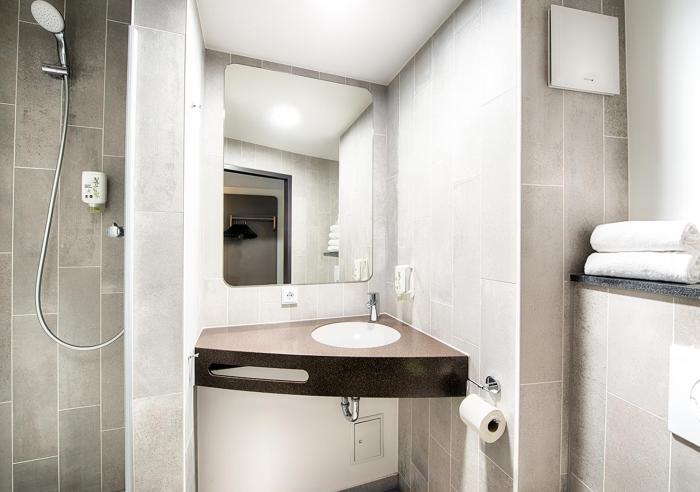 bandb hotel baden airpark