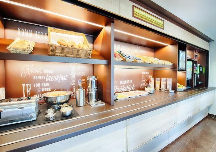 bandb hotel baden airpark