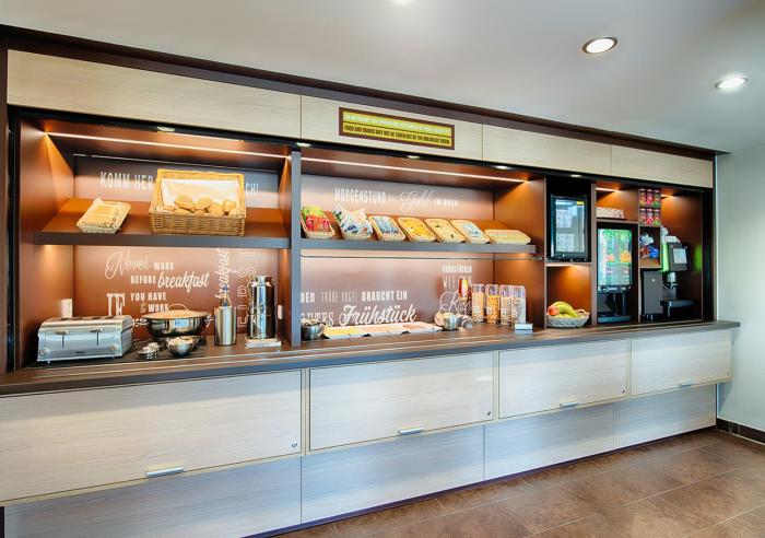 bandb hotel baden airpark