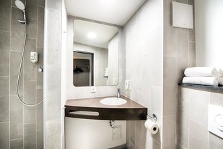 bandb hotel baden airpark