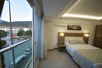 yeniceri city hotel