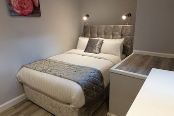 the gate hotel