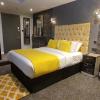 the gate hotel