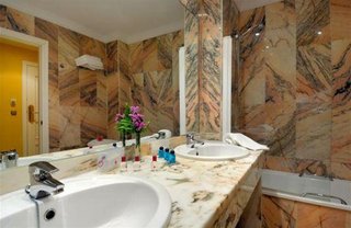 salles hotel malaga centro