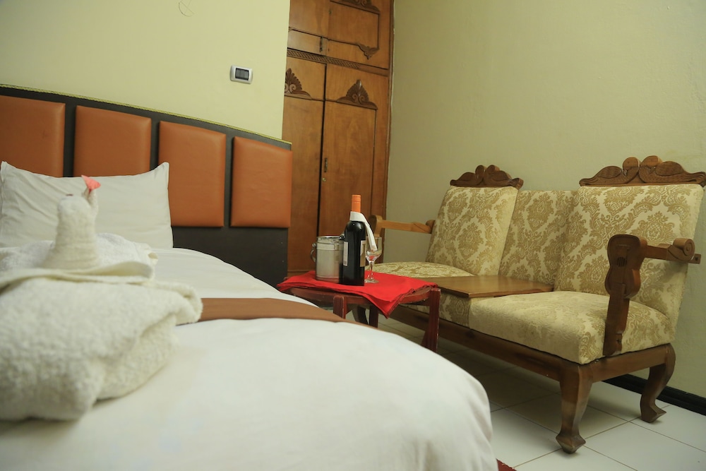 dib anbessa hotel bahir dar