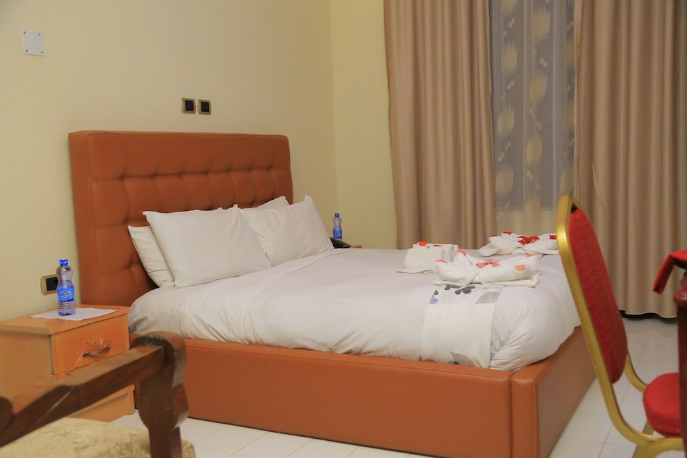 dib anbessa hotel bahir dar