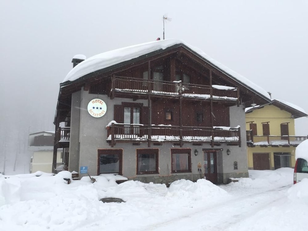 hotel sciatori