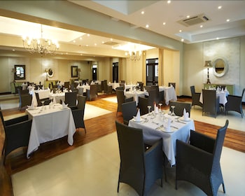 sandton lodge rivonia