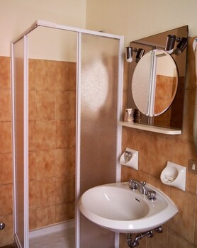 Hotel Riposo,Lombardy>>Bergamo,3 star