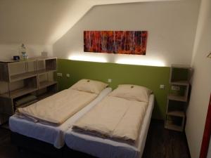 Pension Haus Diefenbach,Cologne>>Aachen,3 star