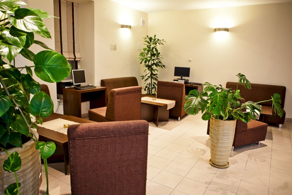 patio hotel