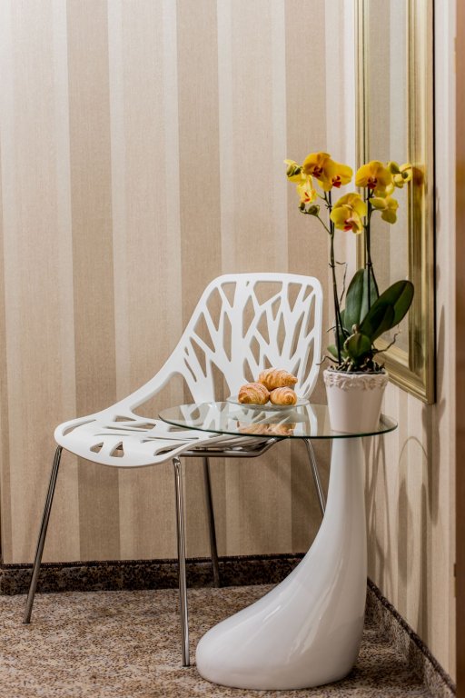 patio hotel