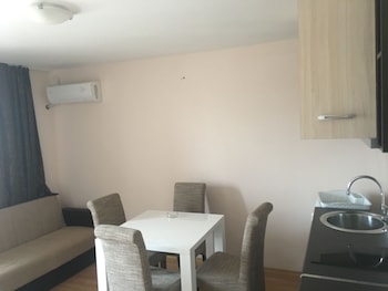 palace de luxe apartments