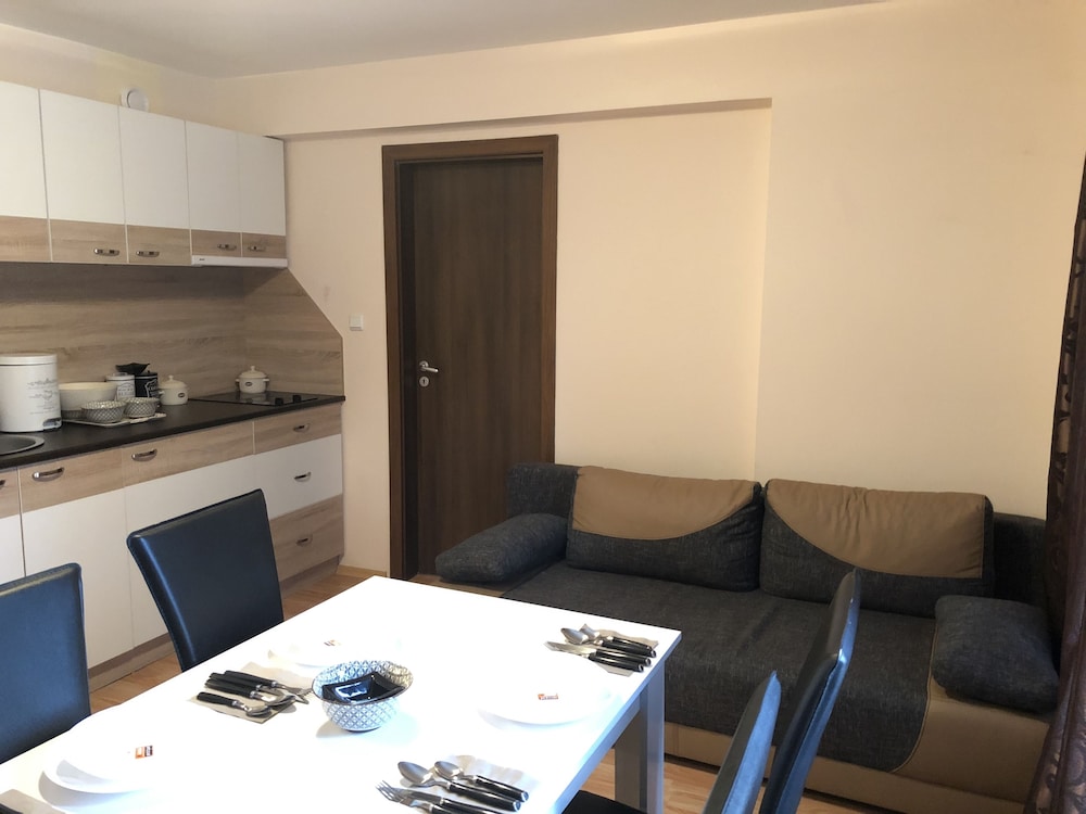 palace de luxe apartments