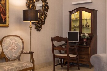 hotel niza