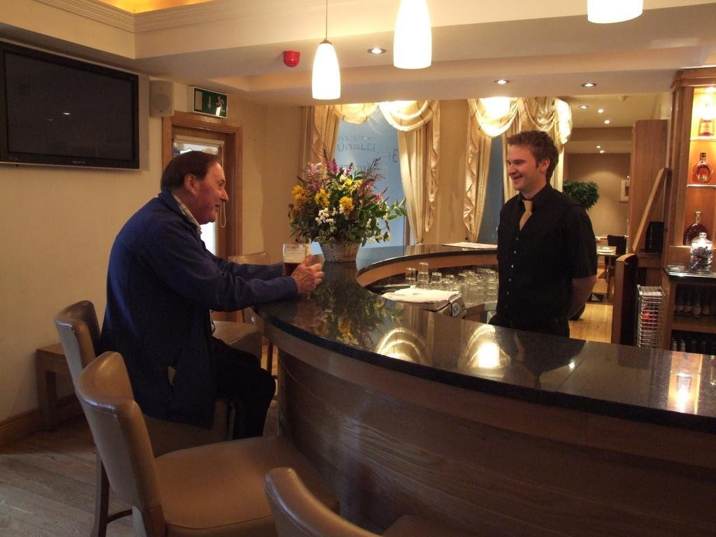 Murphy's Hotel,County Sligo>>Collooney,3 star