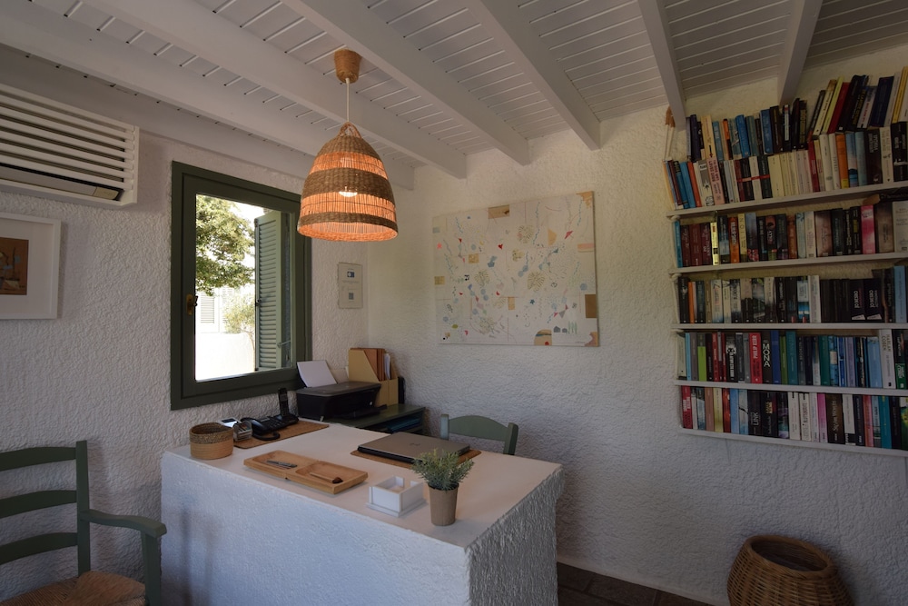 niriides villas