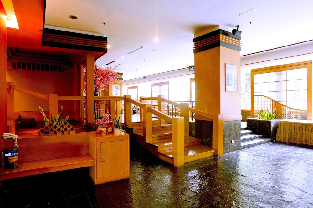 lumire hotel and convention center