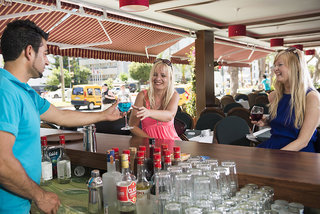 kleopatra blue hawaii hotel