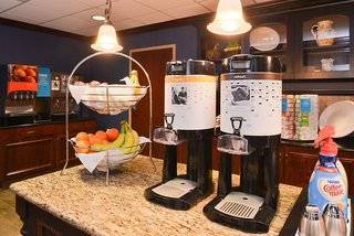 hampton inn and suites salisbury fruitland