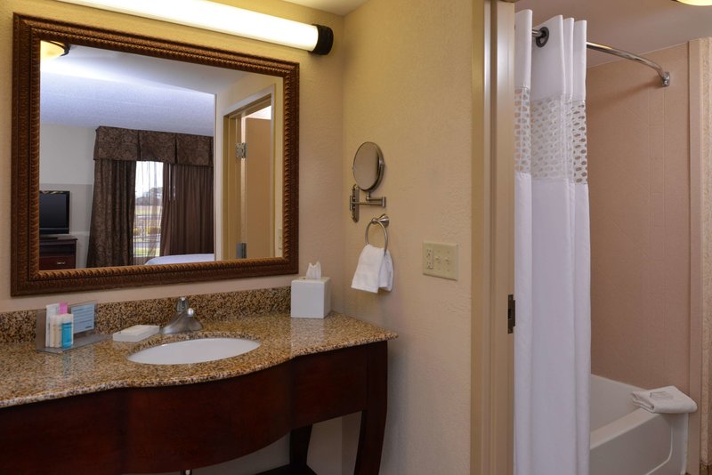 hampton inn and suites salisbury fruitland