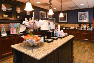 hampton inn and suites salisbury fruitland