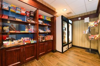 hampton inn and suites salisbury fruitland