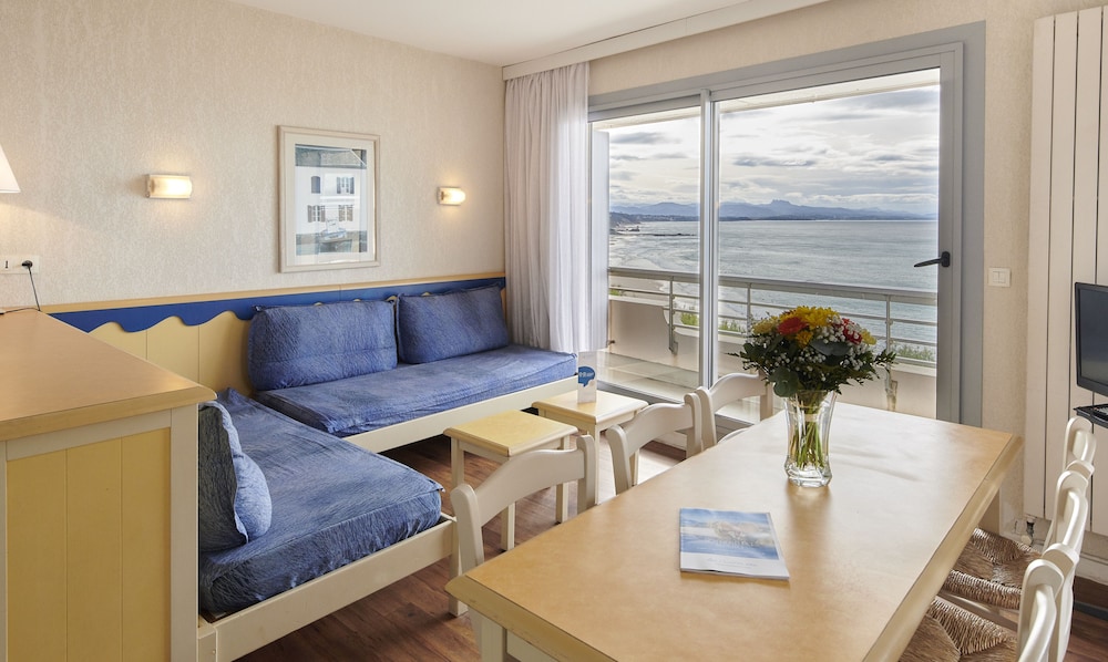 le grand large hotel