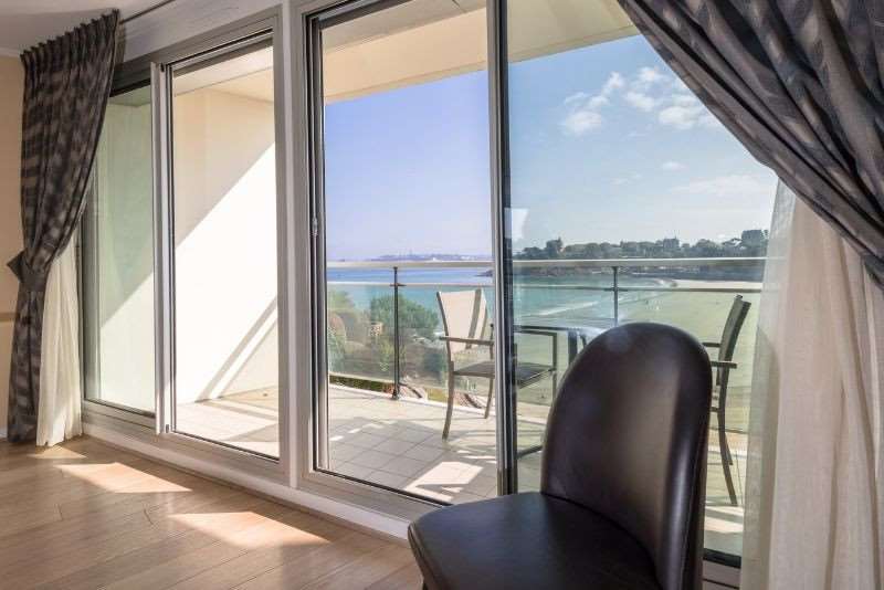 le crystal dinard plage