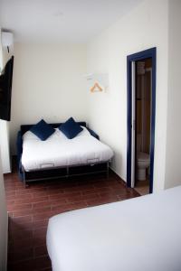 Noches En Triana,Pages Del Corro 53,3 star